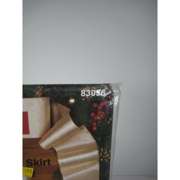 Bucilla Christmas Tree Skirt Kit Stamped Cross Stitch Festive Teddies Bears READ - Picture 5 of 9